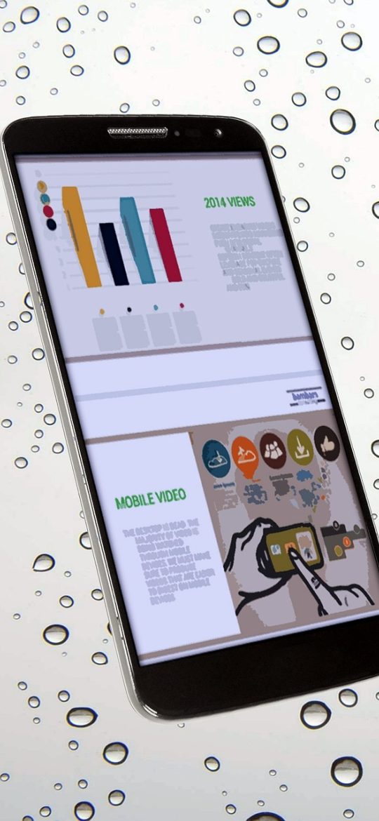 二狗acg App 阅读器界面截图，整屏显示漫画单页，底部浮动进度条与页码，右上角有夜间模式切换图标